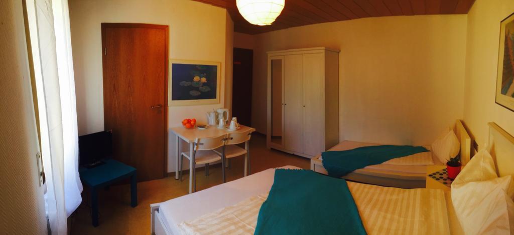 Sersheim Motels21 الغرفة الصورة