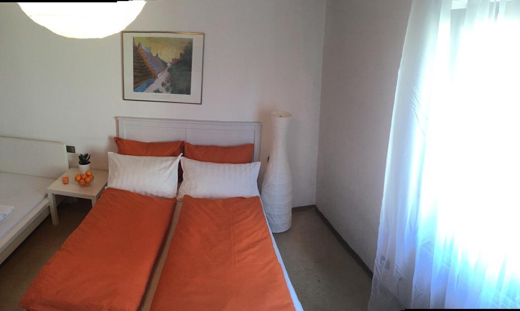 Sersheim Motels21 الغرفة الصورة